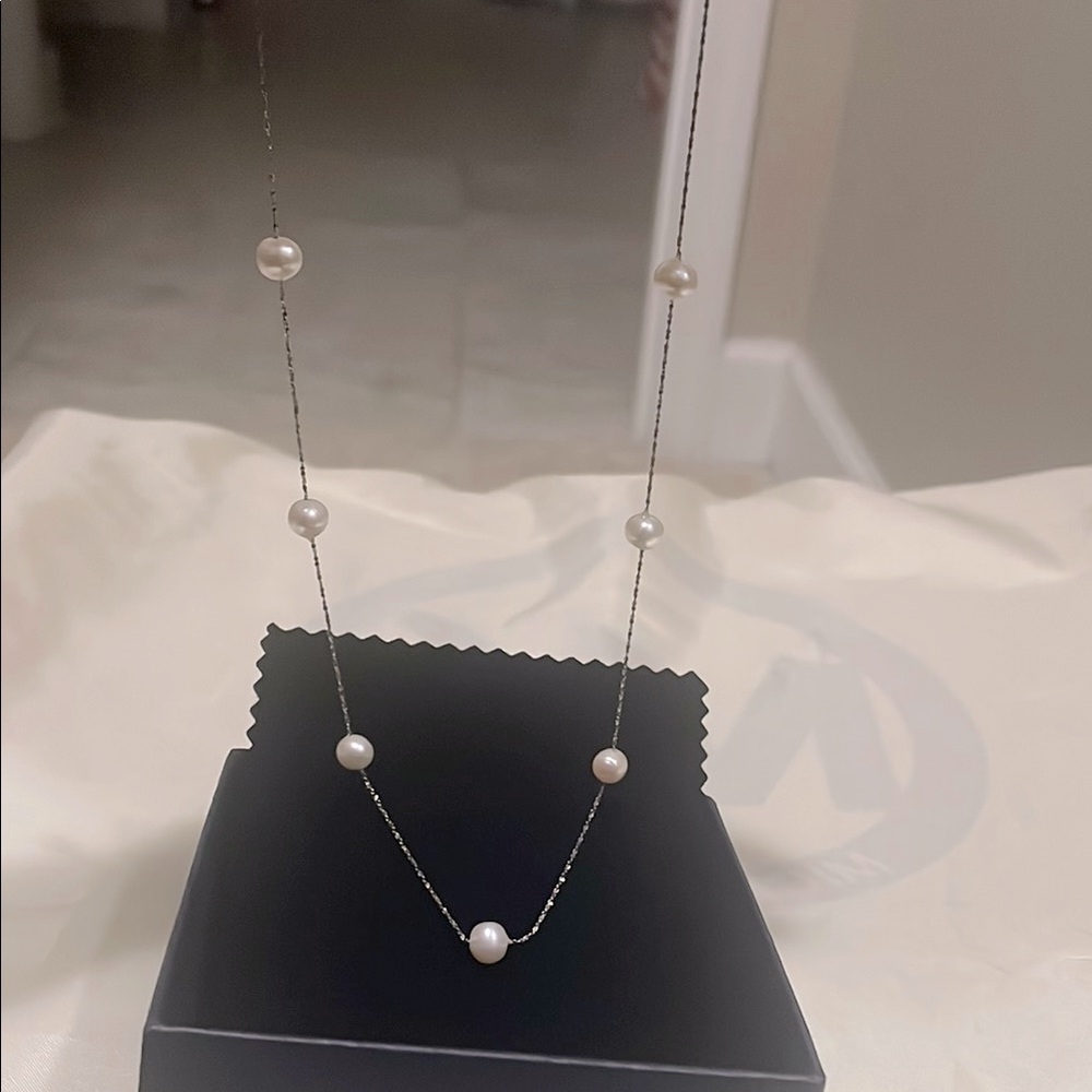 Elegant Cultured Pearl in Sterling Silver Necklace (New)